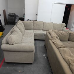 Large beige tan sectional couch