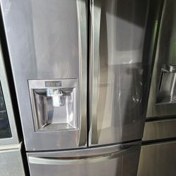 KENMORE ELITE BLACK STAINLESS STEEL FRENCH DOOR REFRIGERATOR 