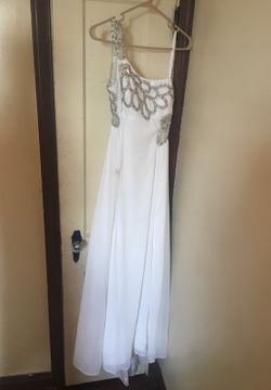 Beautiful white dress for low price !!