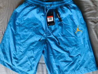 Jordan shorts Size Large 🌊🏊🏻♂️🏊🏼♂️