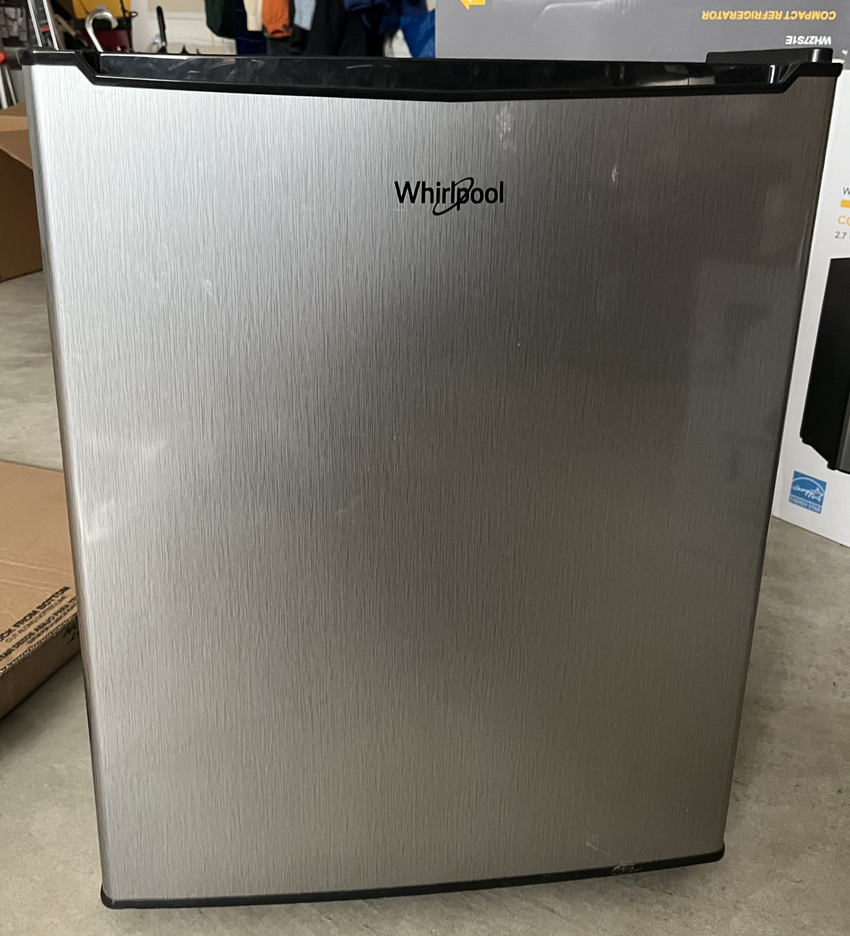 Whirlpool Refrigerator 2.4 Cuft