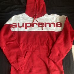 Supreme Hoodie 