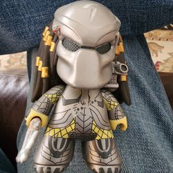 Predator Vinyl Figure