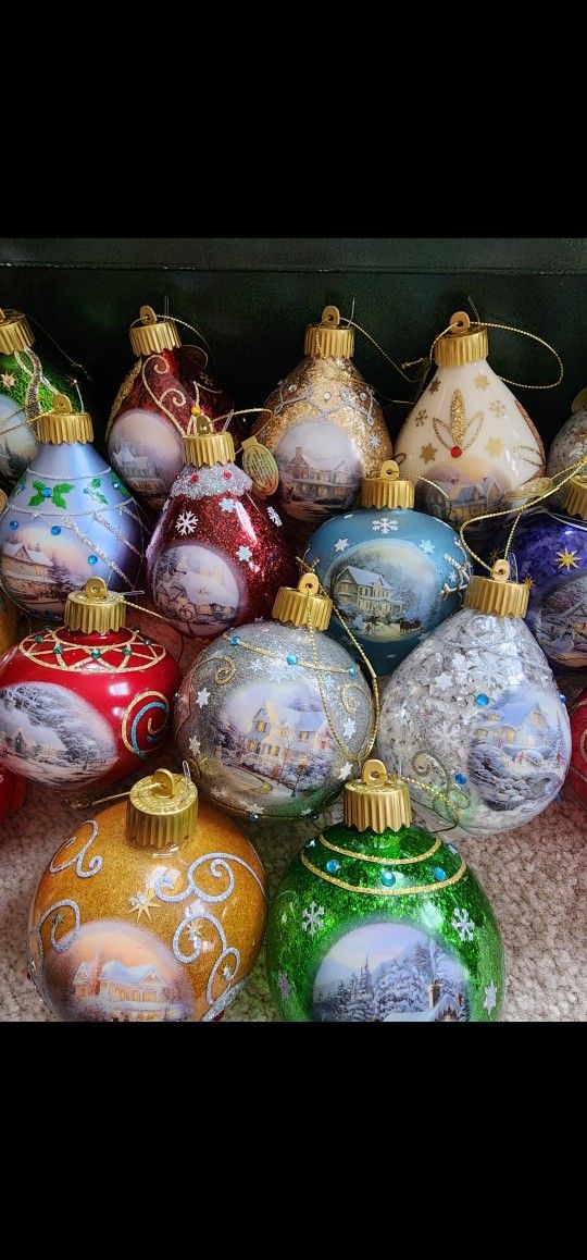 Thomas Kinkade Glass Ornament Set