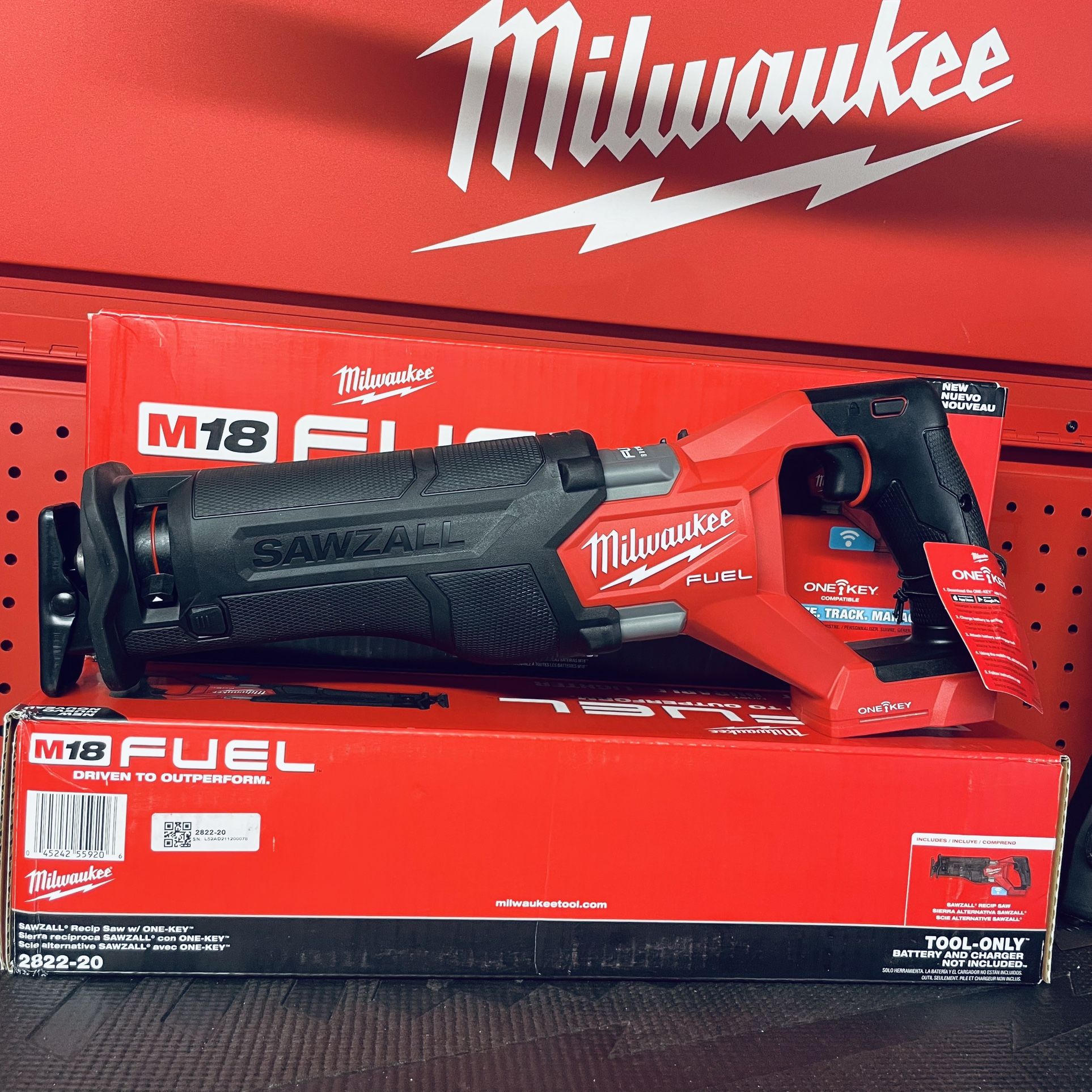 Milwaukee M18 FUEL ONE-KEY 18-Volt Lithium-Ion Brushless Cordless SAWZALL Reciprocating Saw (Tool-Only)