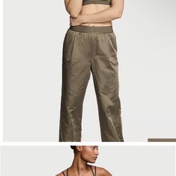 Victoria’s Secret Bundle size Small