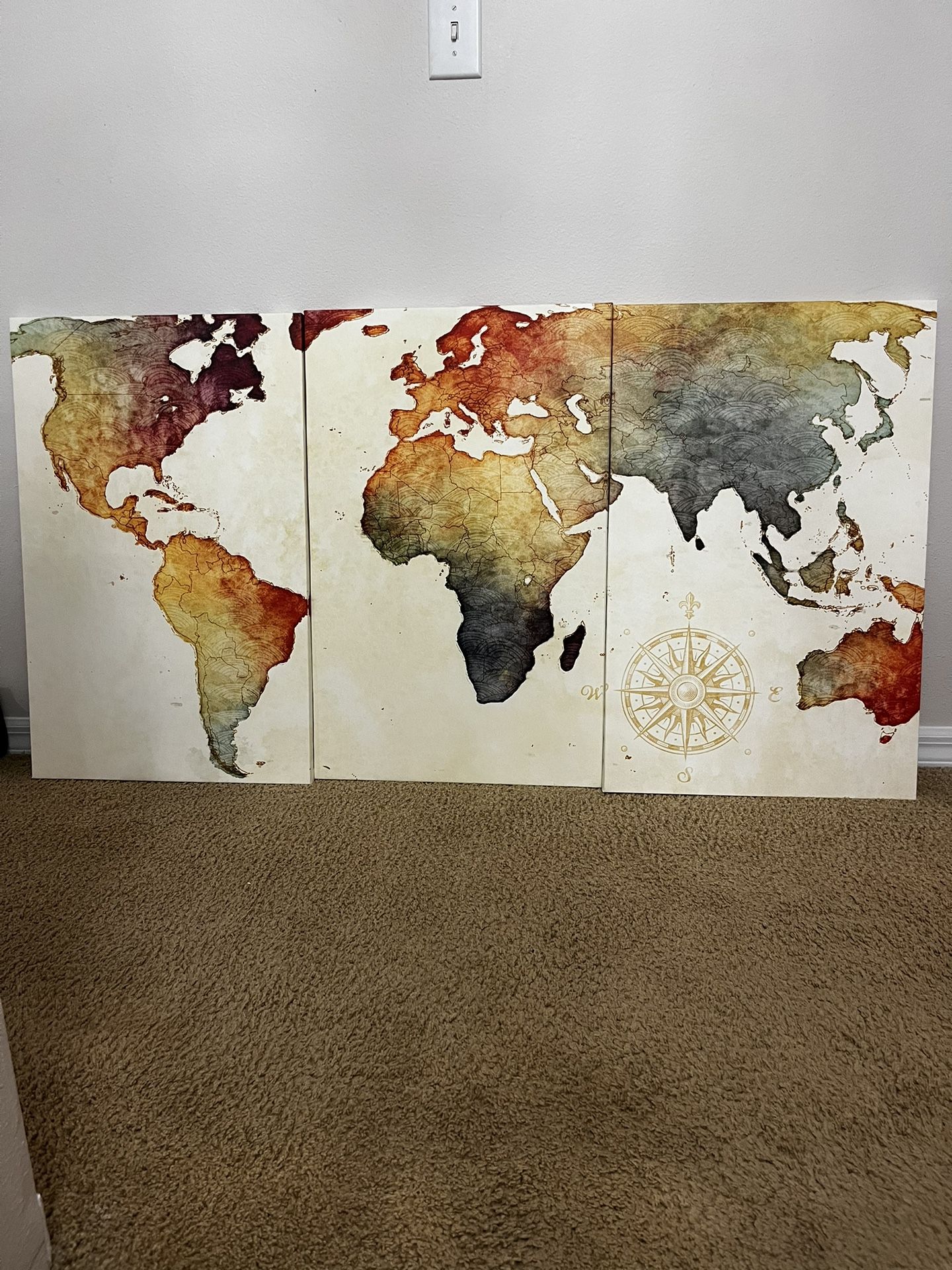 World 3 Posters Frame