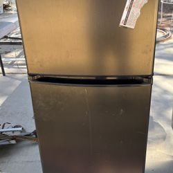 Small Refrigerator 