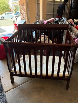 Baby crib