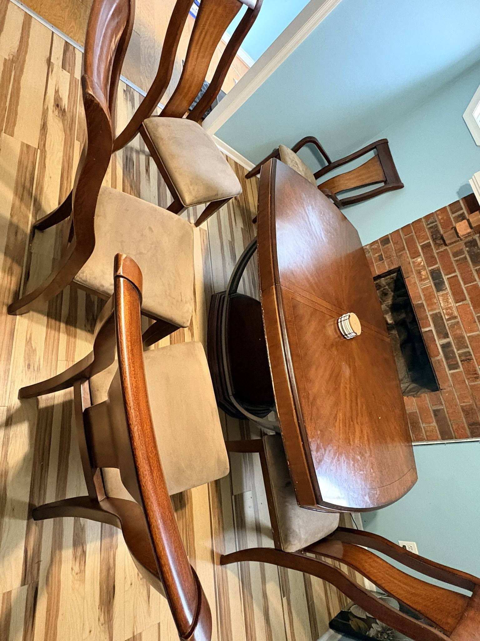 Dinning Room Table