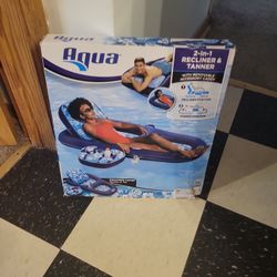 Aqua Recliner And Tanner