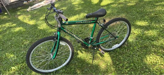 Roadmaster  Mt. Fury 24 Inches Mountain Bike