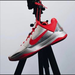 Caitlin Clark x Kobe 5 Protro "Rookie of the Year" Men's Size 11.5 and Size 12