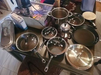 X3 Non Stick Circulon Skillets X2 Metal X2 Circulon Non Stick Pots  X1 Tall Metal Pot X1 Fish Poacher X1 Coffee/ Tea Strainer