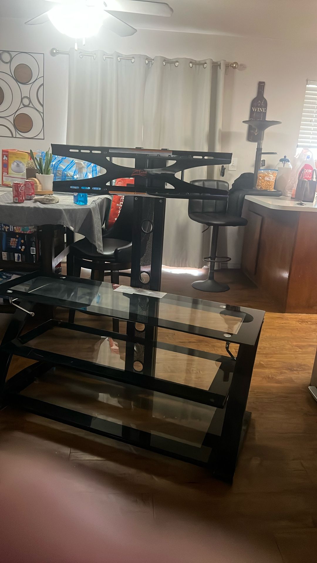 Entertainment Center Holds Up To 75 Inch Tvs 