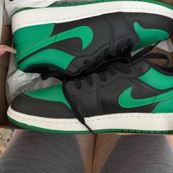 Nike Kids Size 7