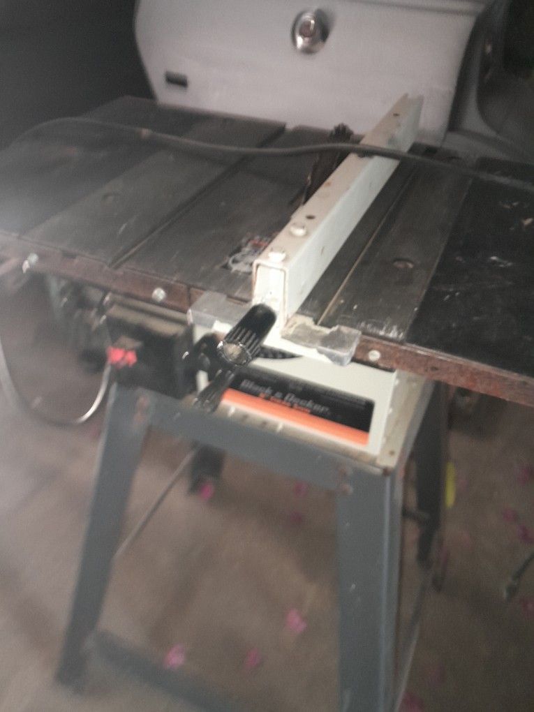 Black And Decker Table Saw