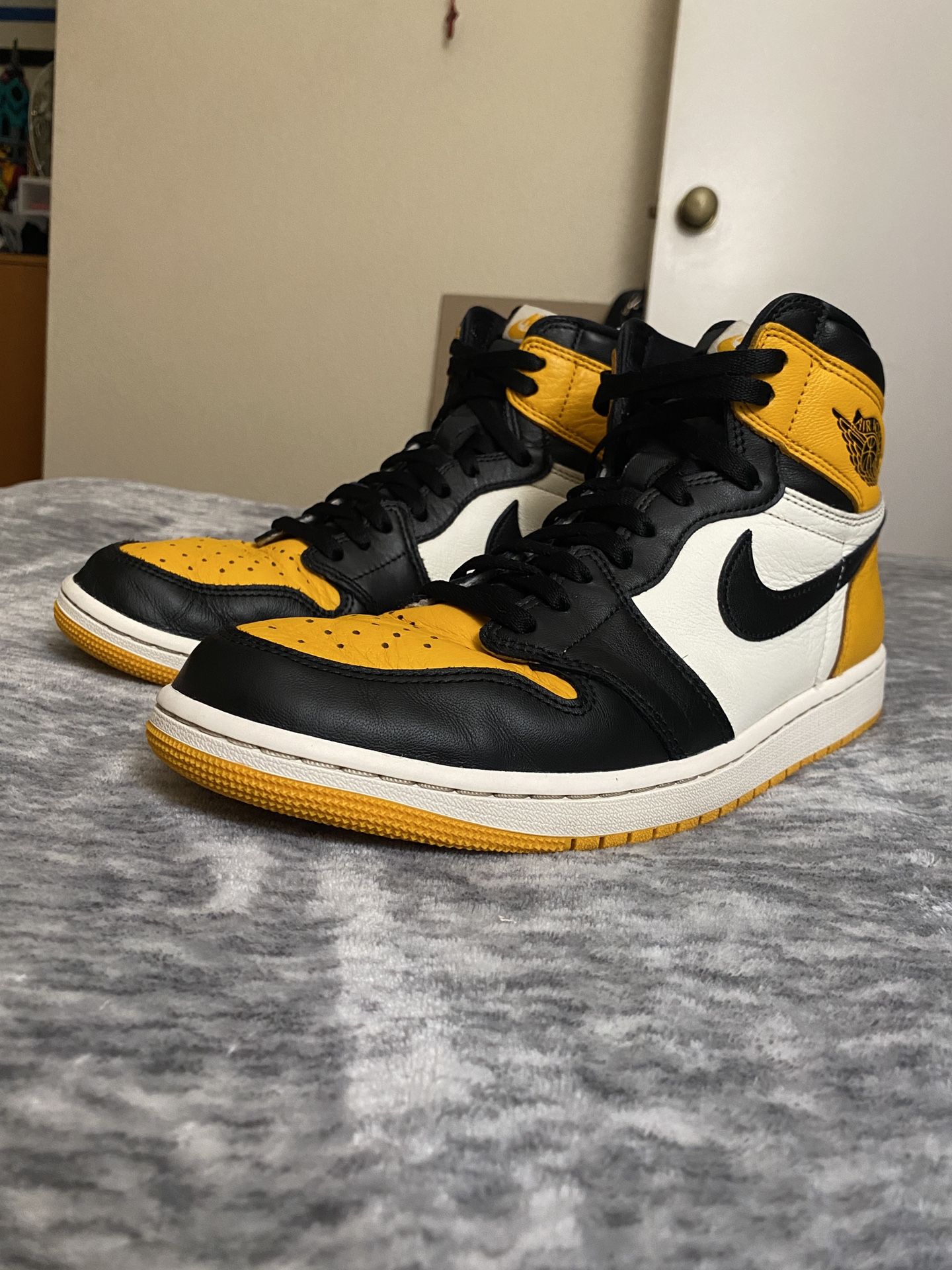 Jordan 1 High Taxi 