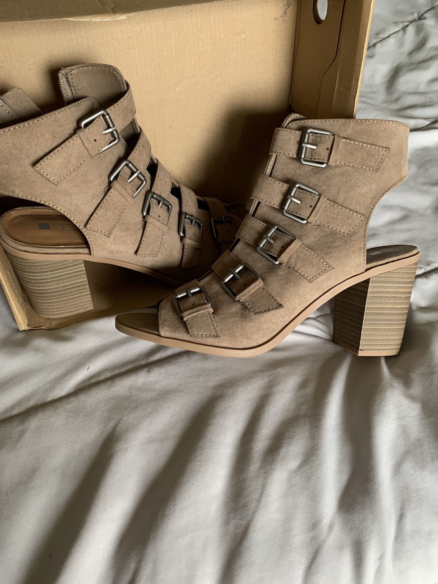 Buckle High Heel