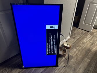 32 Inch TV with Simple Wall Mount 