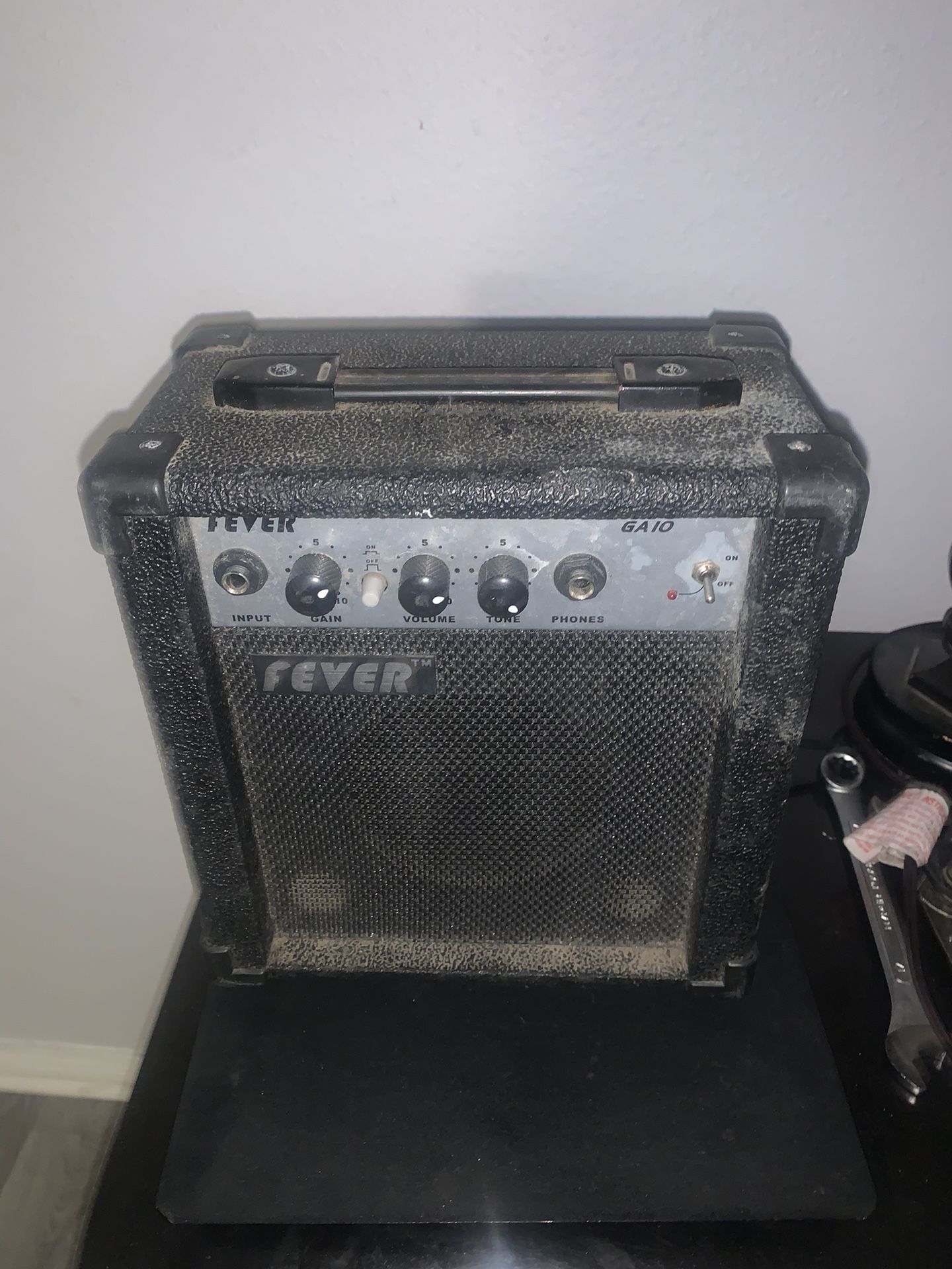 Guitar/Mic Amplifier