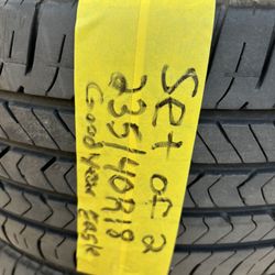 Set of 2 tires 235/40r18 Goodyear eagle sport $80