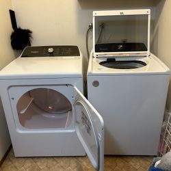 Whirlpool Washer & Dryer - New In 2022