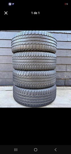 265 50 20 Goodyear tires Con 80% de Vida Las 4