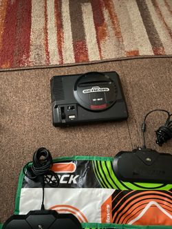 Sega Genesis + 2 controllers + 9 games