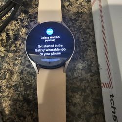 Samsung Galaxy5 Watch