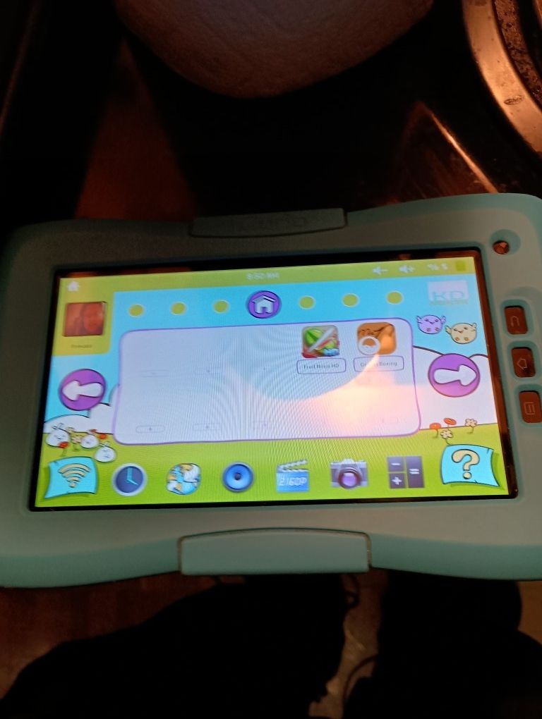 Kids Kurio Tablet 7" Screen Very Good Condition 