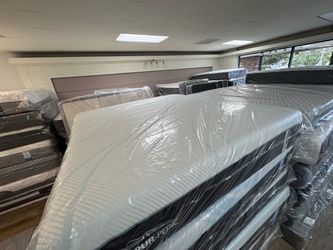 King Tempurpedic Proadapt medium hybrid