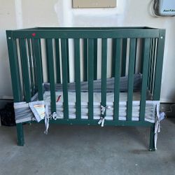 Green Mini Crib