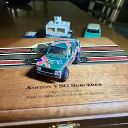 Hot Wheels 89’ Land Rover Rally 