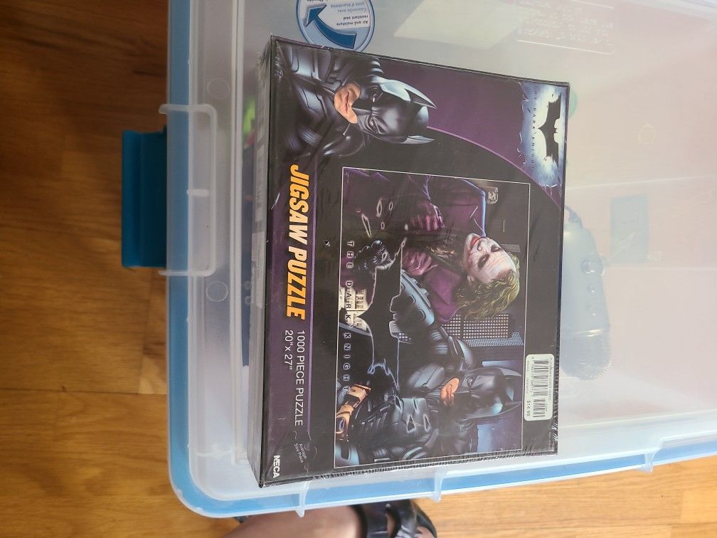 Batman The Dark Knight - 1000 Piece Jigsaw Puzzle - Neca - DC Hero Zone - 20x27 New