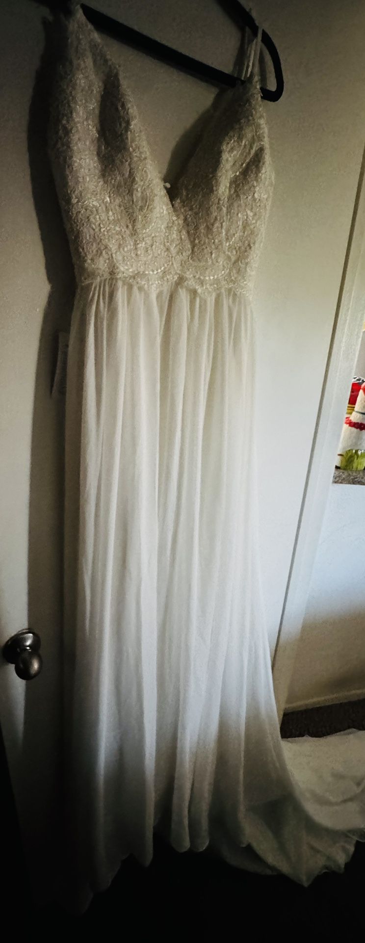 Vestido De Novia Es Nuevo Size Small