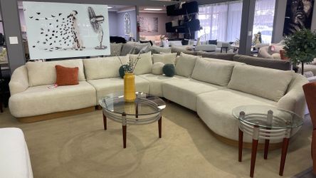 Cream Curved 5-piece Symmetrical Corner Sectional Sofa