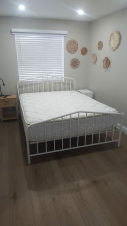 Queen bed