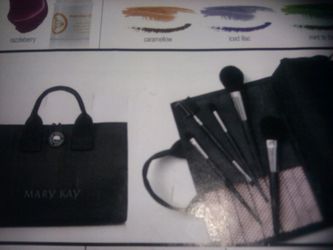 Mary Kay brush set