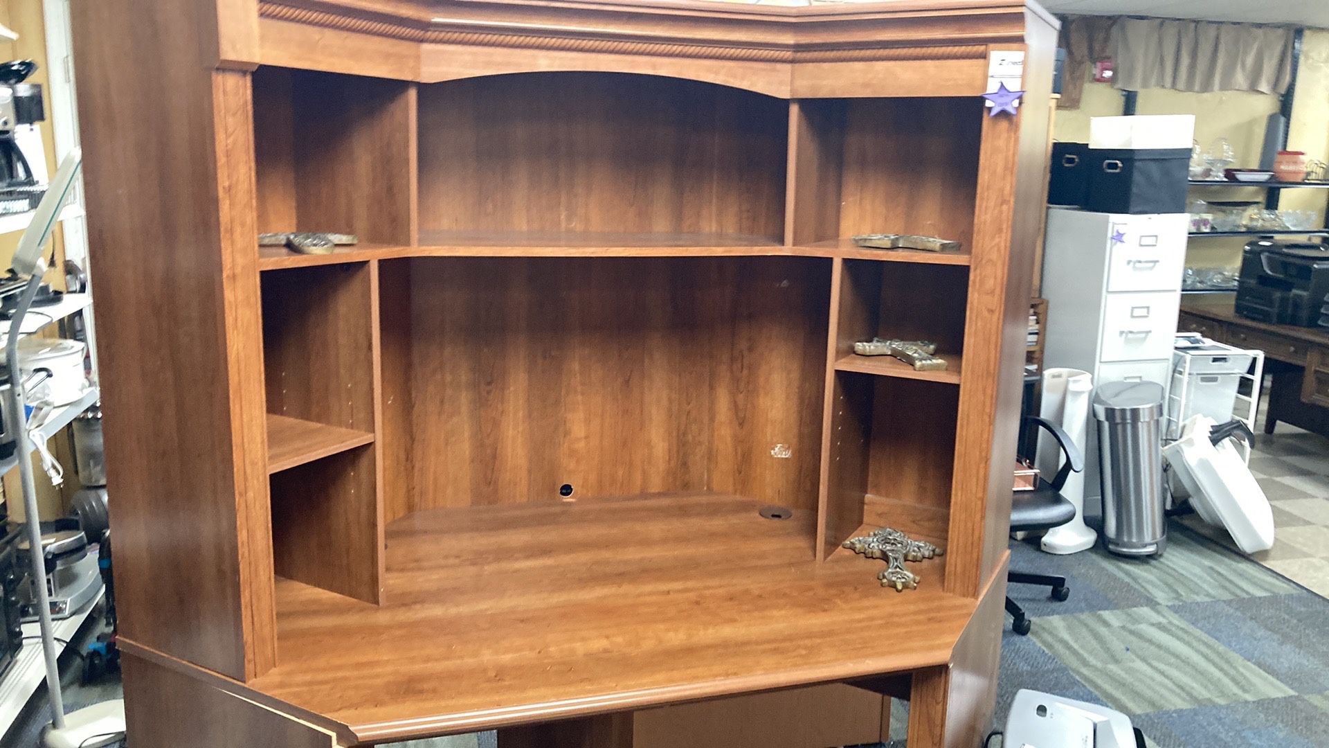 Desk With Hutch