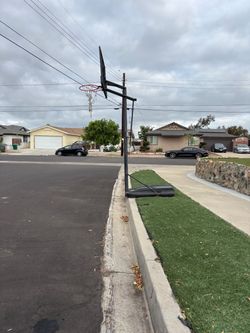 Free Basketball hoop