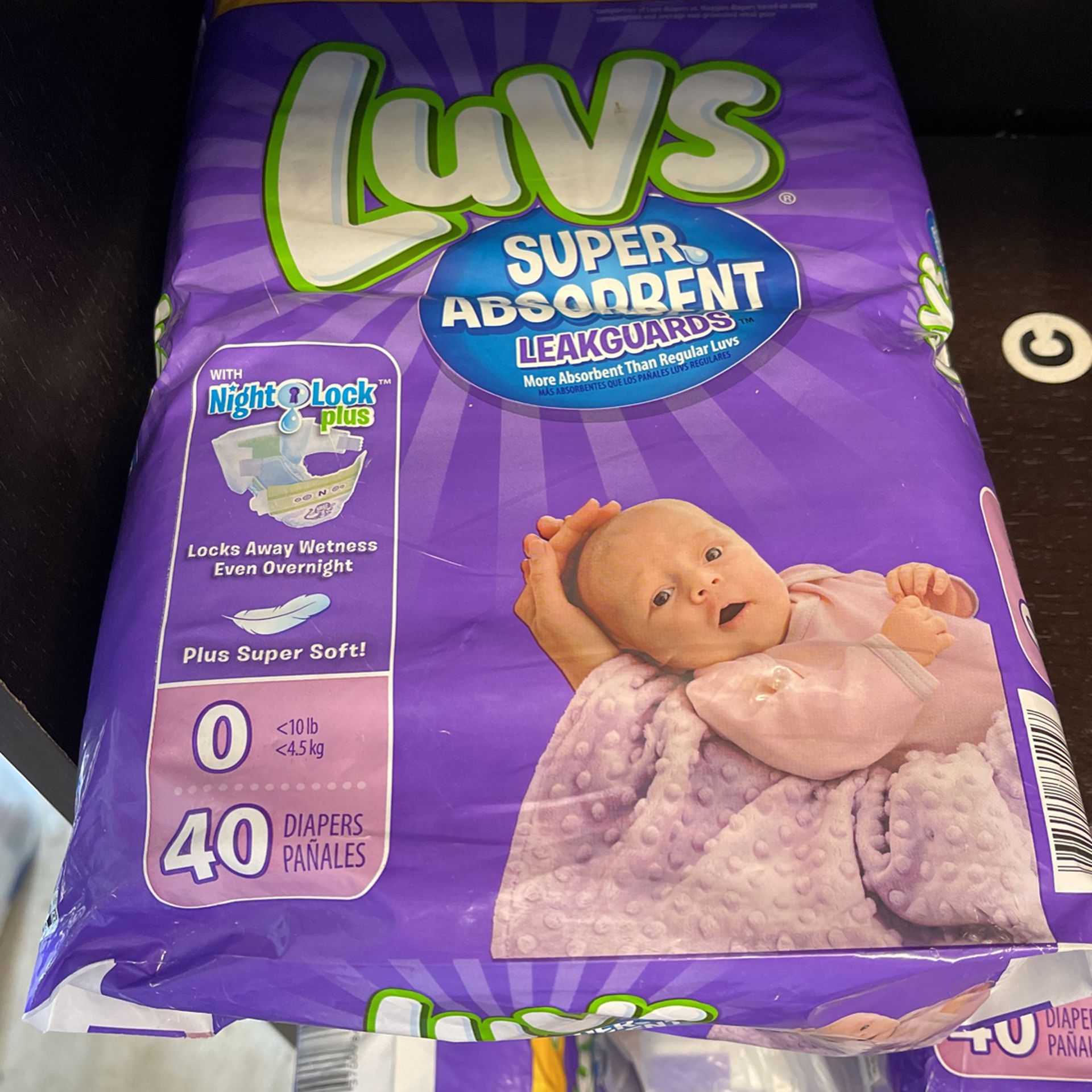 Luvs Diapers Size 0, 40 Count NEW