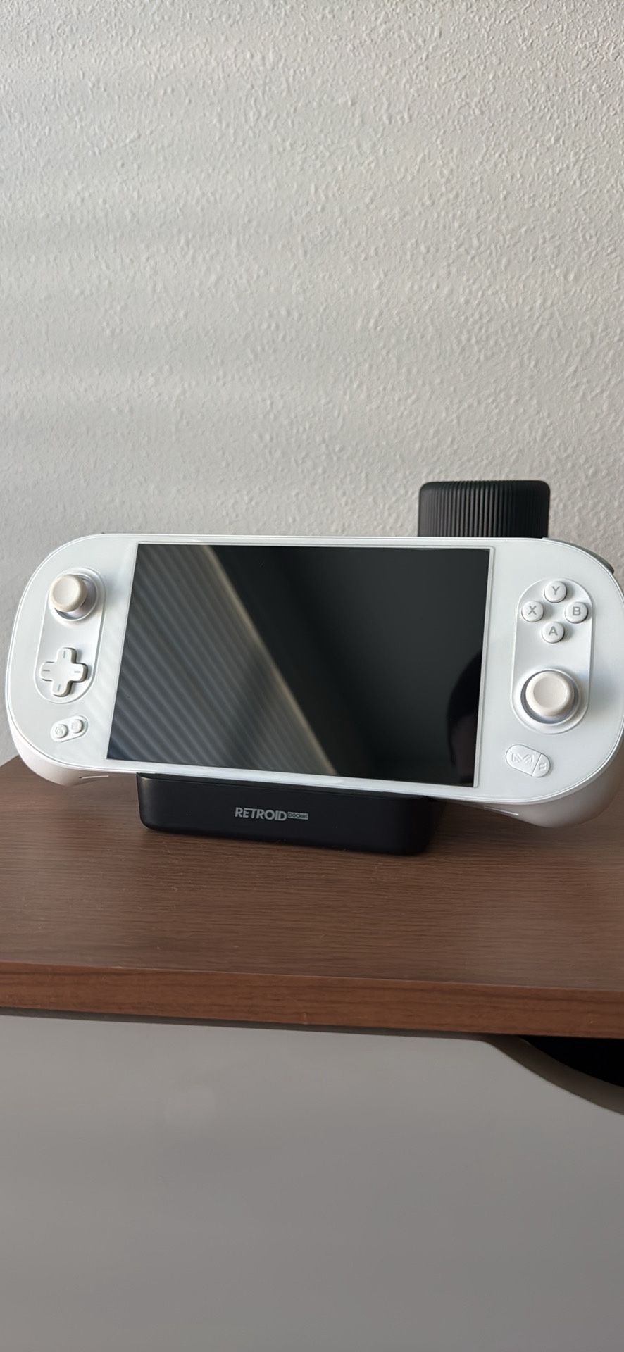 (Ayaneo 2) 2TB 32gb Ram. W/ Hard Cover Case And Charger!