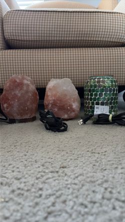 Scentsy Warmer And Salt Rocks 
