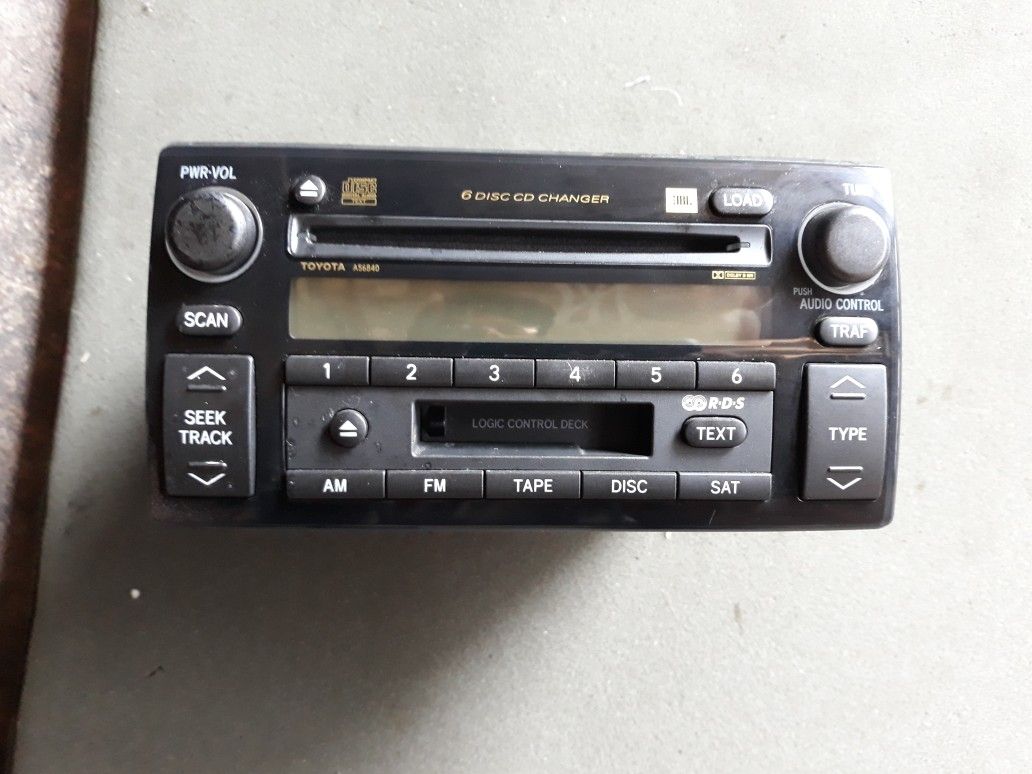 Toyota Camry CD player