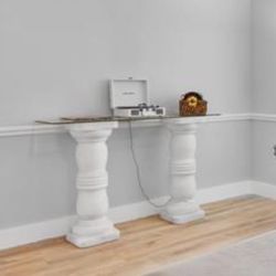 Pedestals With Glass Top