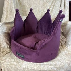 MUST SELL super cute nandog crown cat dog pet bed 16” diameter royal purple gently used machine washable