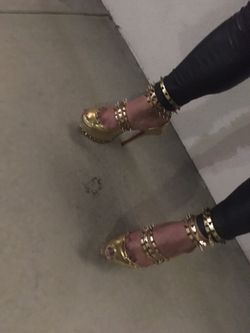 CHRISTIAN LOUBOUTIN Red Bottoms sz.10