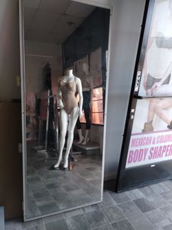 Large Standing Mirror/Espejo