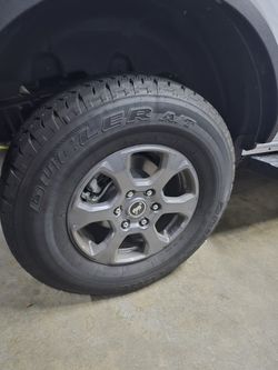 Tires - 255/75/R17 115T